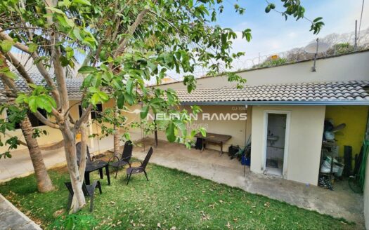 Casa à venda em Correntina – Bahia – 3 Quartos – Próximo a 7 ilhas