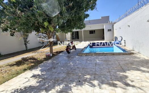 Casa à venda no Jardim Mont Serrat – Aparecida de Goiânia | 3 quartos, suíte, piscina e área gourmet