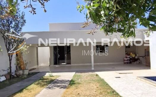 Casa à venda no Jardim Mont Serrat – Aparecida de Goiânia | 3 quartos, suíte, piscina e área gourmet