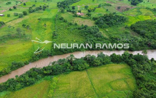 Chácara à venda em Correntina – BA | 4 hectares, 100m de beira de rio