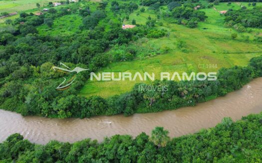 Chácara à venda em Correntina – BA | 4 hectares, 100m de beira de rio