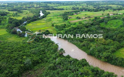 Chácara à venda em Correntina – BA | 4 hectares, 100m de beira de rio