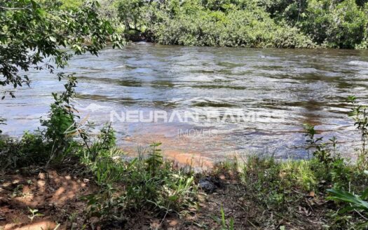 Chácara à venda em Correntina – BA | 4 hectares, 100m de beira de rio