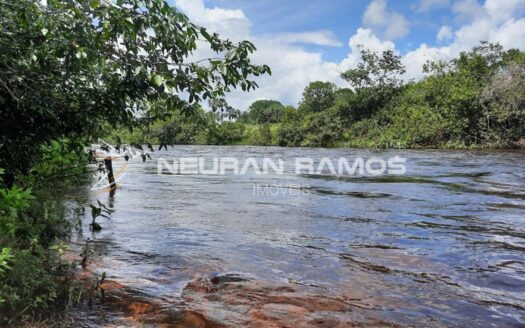 Chácara à venda em Correntina – BA | 4 hectares, 100m de beira de rio