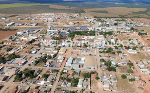 Imóvel com Galpão e Casa à Venda no Rosário – Divisa BA/GO