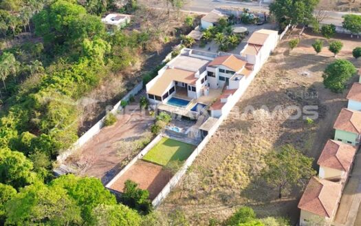 Chácara de Luxo à Venda em Aparecida de Goiânia | 4.200m² | Jardim Veneza | Alto Padrão com Córrego