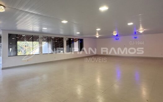 Chácara de Luxo à Venda em Aparecida de Goiânia | 4.200m² | Jardim Veneza | Alto Padrão com Córrego