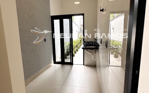 Casa Alto Padrão à Venda no Jardim Monte Serrat | 3 Suítes | Piscina Aquecida | Aparecida de Goiânia