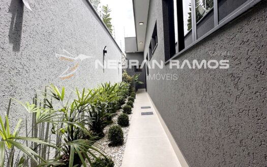 Casa Alto Padrão à Venda no Jardim Monte Serrat | 3 Suítes | Piscina Aquecida | Aparecida de Goiânia