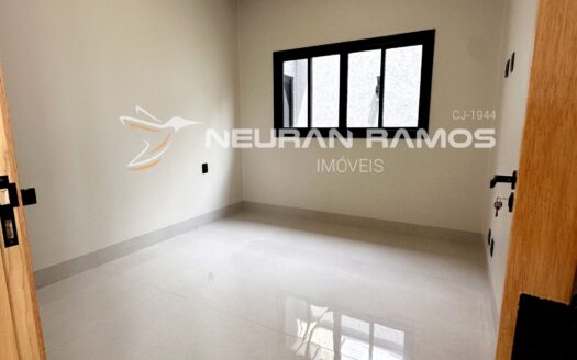 Casa Alto Padrão à Venda no Jardim Monte Serrat | 3 Suítes | Piscina Aquecida | Aparecida de Goiânia