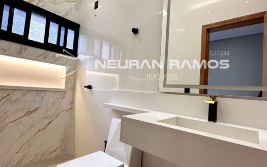 Casa Alto Padrão à Venda no Jardim Monte Serrat | 3 Suítes | Piscina Aquecida | Aparecida de Goiânia