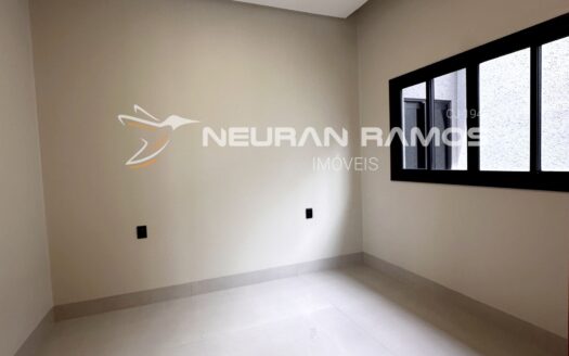 Casa Alto Padrão à Venda no Jardim Monte Serrat | 3 Suítes | Piscina Aquecida | Aparecida de Goiânia