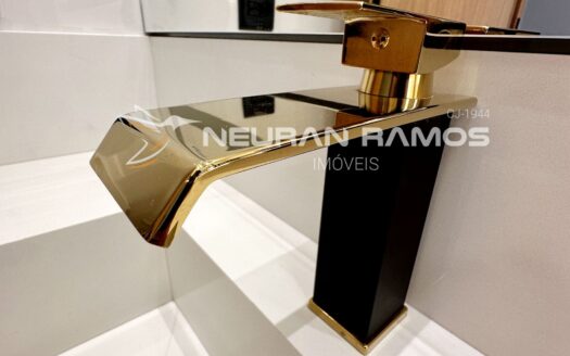 Casa Alto Padrão à Venda no Jardim Monte Serrat | 3 Suítes | Piscina Aquecida | Aparecida de Goiânia