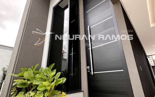 Casa Alto Padrão à Venda no Jardim Monte Serrat | 3 Suítes | Piscina Aquecida | Aparecida de Goiânia