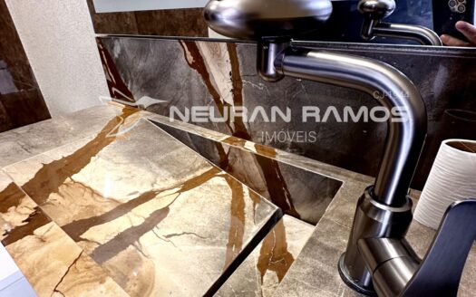 Casa Alto Padrão à Venda no Jardim Monte Serrat | 3 Suítes | Piscina Aquecida | Aparecida de Goiânia