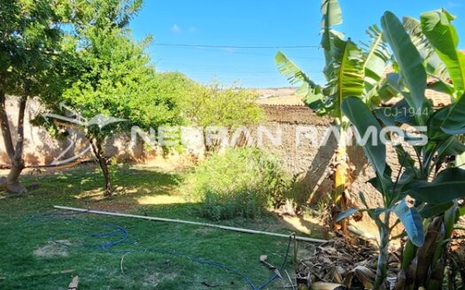 Casa de 1 Quarto à Venda em Correntina – BA | Lote de Esquina | Próximo ao Centro, Fórum e Prefeitura