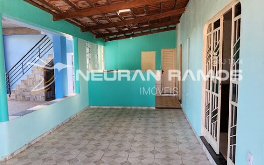 Casa à Venda em Correntina – BA | 3 Quartos (1 Suíte) | Financiável | Próxima a Prefeitura