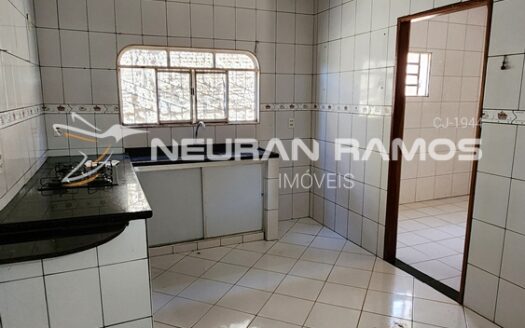 Casa à Venda em Correntina – BA | 3 Quartos (1 Suíte) | Financiável | Próxima a Prefeitura