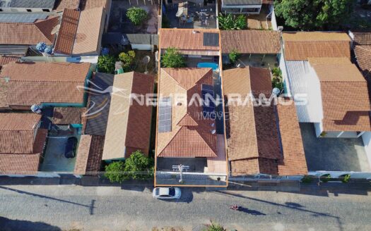 Casa à Venda em Correntina – BA | 4 Quartos | Piscina Aquecida | Energia Solar