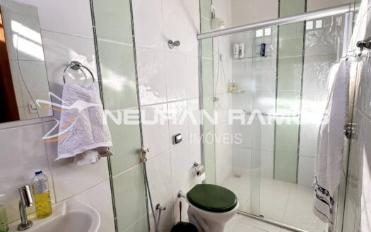 Casa à Venda em Correntina – BA | 4 Quartos | Piscina Aquecida | Energia Solar