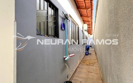 Casa à Venda em Correntina – BA | 4 Quartos | Piscina Aquecida | Energia Solar