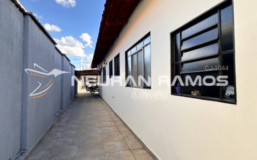 Casa à Venda em Correntina – BA | 4 Quartos | Piscina Aquecida | Energia Solar