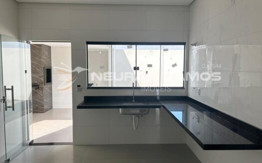 Casa à Venda no Parque Universitário 2 | 3 Quartos | Área Gourmet | 155m² Construídos | Luís Eduardo Magalhães – BA