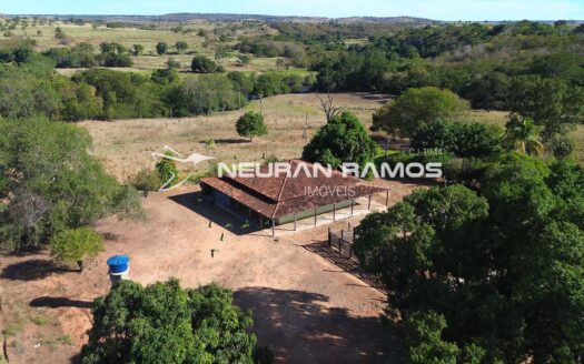 Fazenda à venda em Correntina BA | 106 hectares, toda com pastagem formada e beira de rio