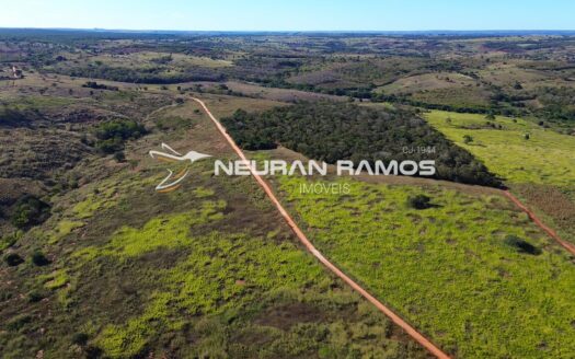 Fazenda à venda em Correntina BA | 106 hectares, toda com pastagem formada e beira de rio